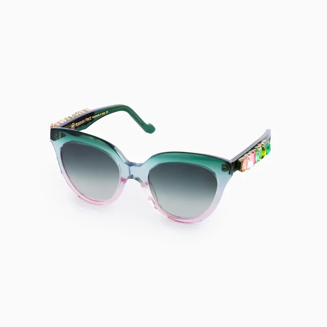 E-commerce product photography by lightwrk